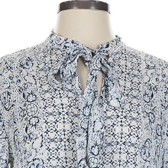 Lucky Brand Size XL Long sleeve Blue and white patterned blouse - Picture 5 of 8